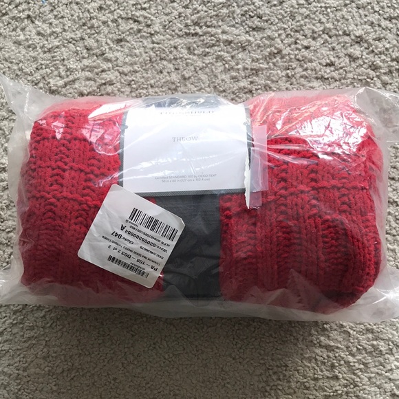 Threshold Bedding | Threshold Red Throw Blanket | Poshmark